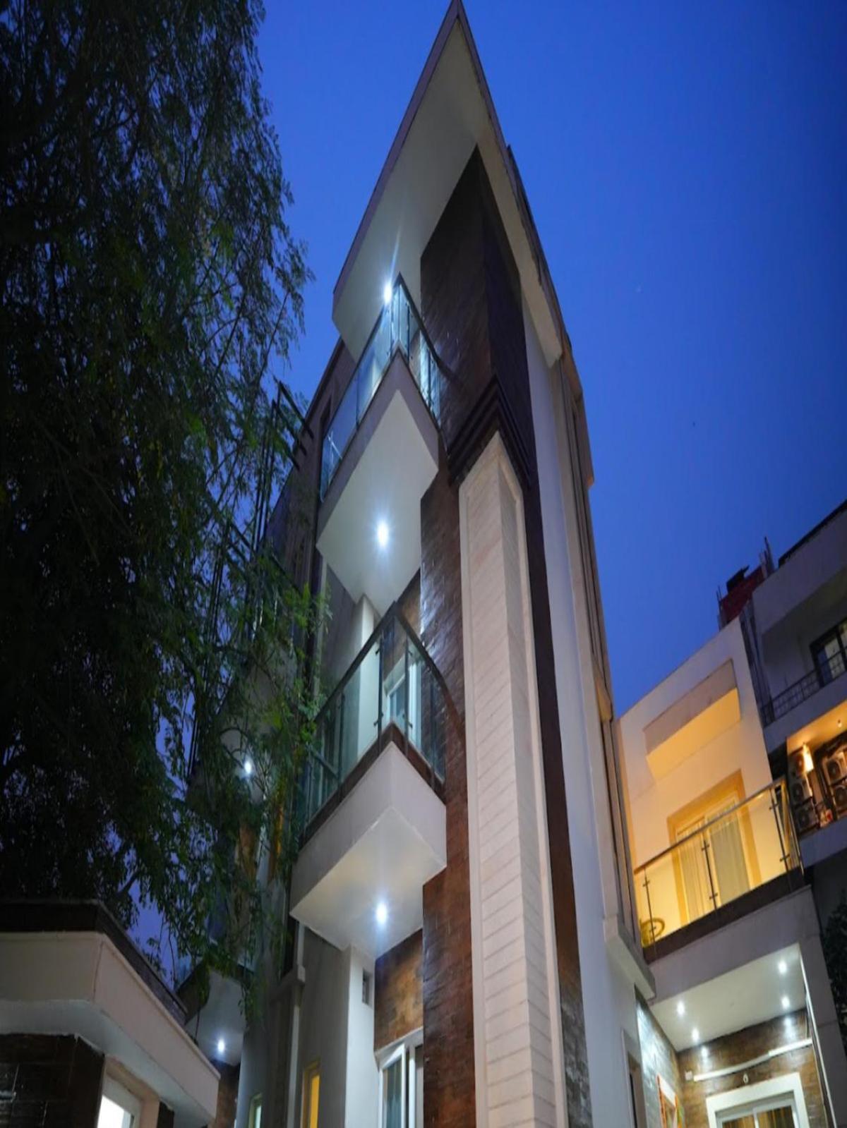 Mallenzo Suites Dlf Phase 1 Gurgaon Exterior foto